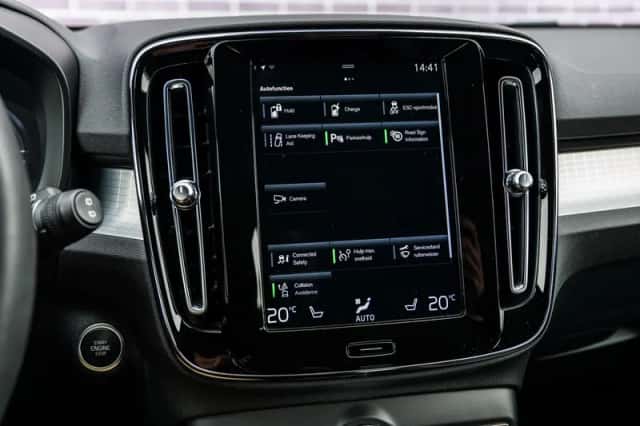 Volvo XC40 (2022) thumbnail 21