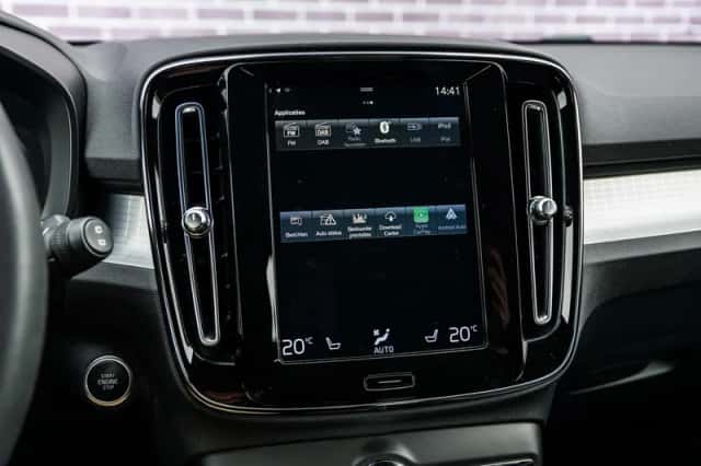 Volvo XC40 (2022) thumbnail 22