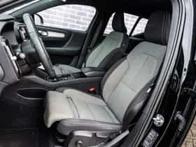 Volvo XC40 thumbnail 8