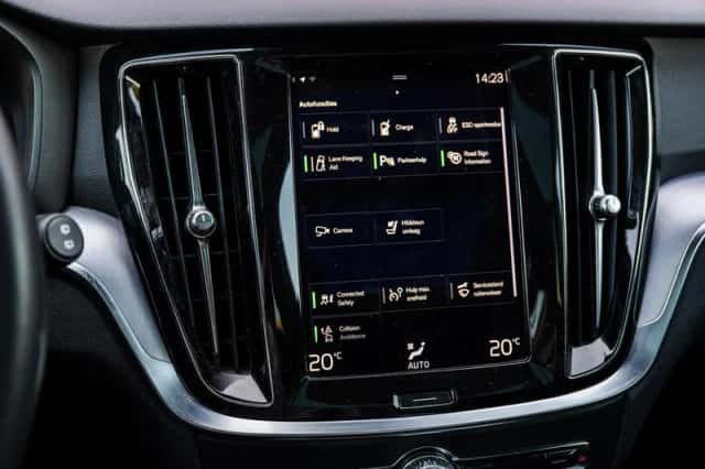 Volvo V60 (2020) thumbnail 21