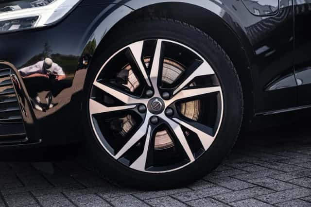 Volvo V60 (2020) thumbnail 32