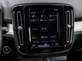 Volvo XC40 thumbnail 21