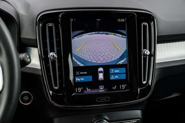 Volvo XC40 (2022) thumbnail 23