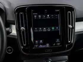 Volvo XC40 thumbnail 24