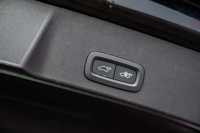 Volvo XC40 (2022) thumbnail 32