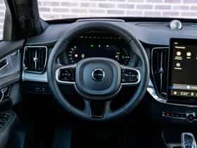 Volvo XC90 thumbnail 3