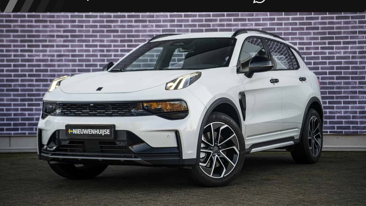 Lynk & Co 01 — foto 1