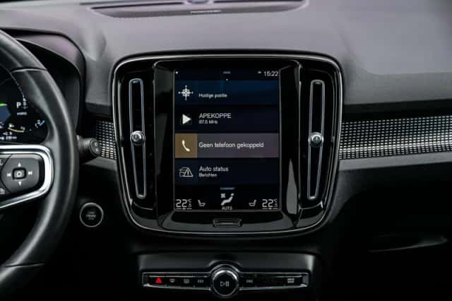 Volvo XC40 (2022) thumbnail 13