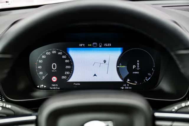 Volvo XC40 (2022) thumbnail 15