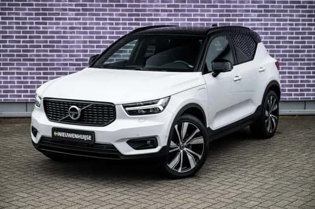 Volvo XC40 (2022) thumbnail 16