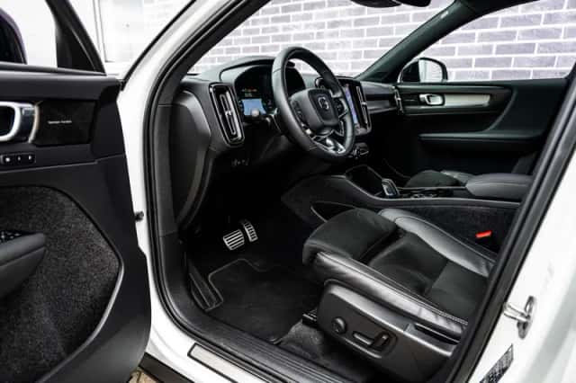 Volvo XC40 (2022) thumbnail 18