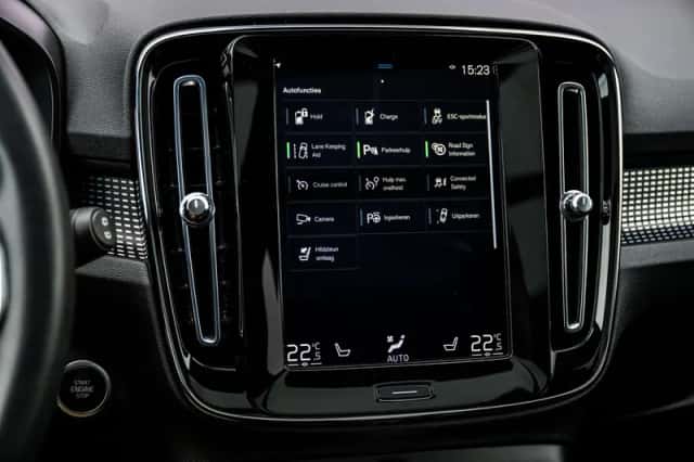 Volvo XC40 (2022) thumbnail 20