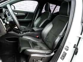 Volvo XC40 thumbnail 7