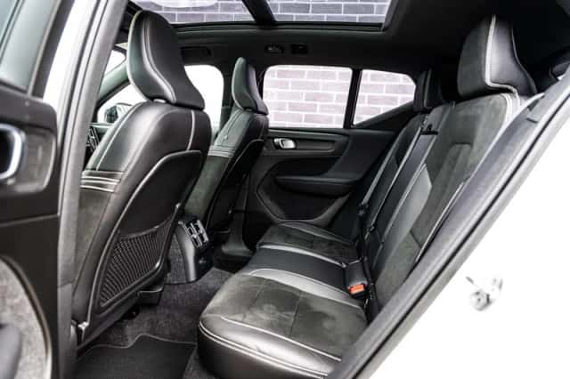 Volvo XC40 (2022) thumbnail 9