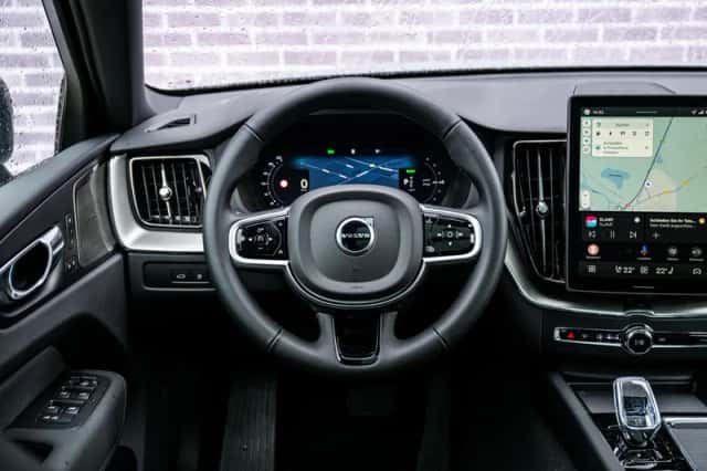 Volvo XC60 (2026) thumbnail 3