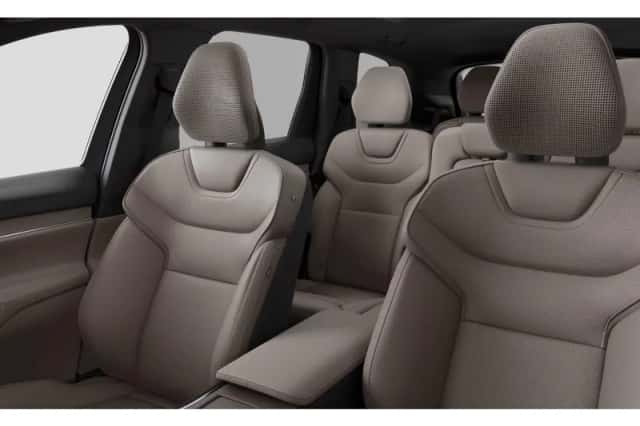 Volvo EX90 (2026) thumbnail 4