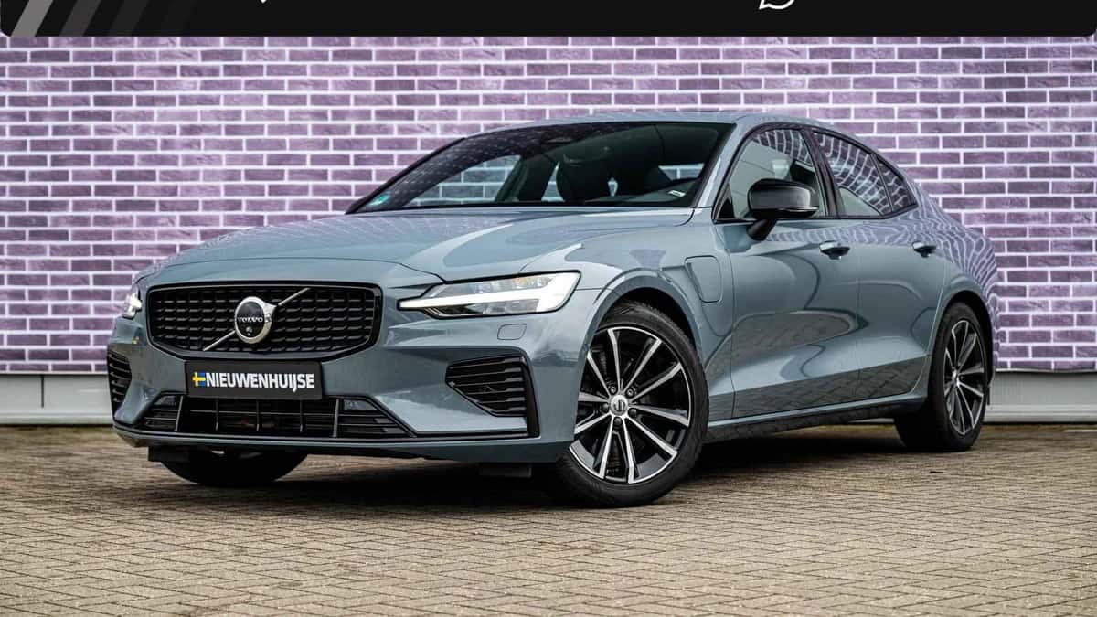 Volvo S60 — foto 1