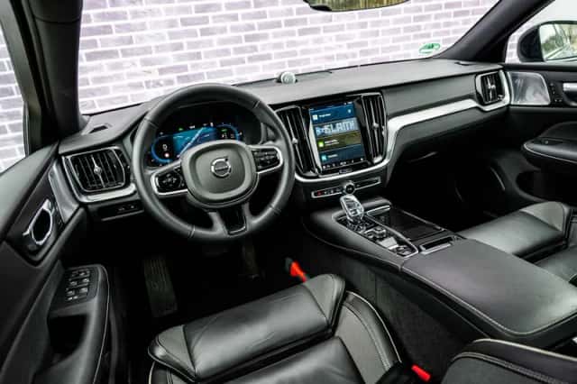 Volvo S60 (2024) thumbnail 13