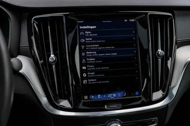 Volvo S60 (2024) thumbnail 23