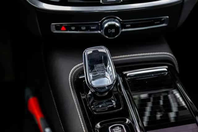 Volvo S60 (2024) thumbnail 27