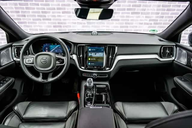 Volvo S60 (2024) thumbnail 7