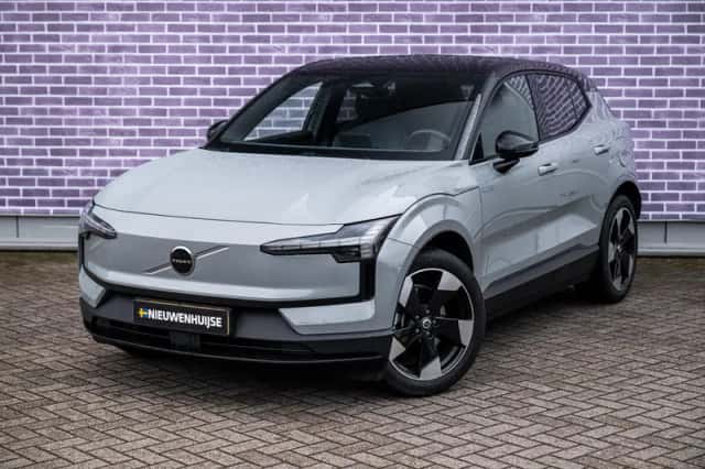 Volvo EX30 (2024) thumbnail 17