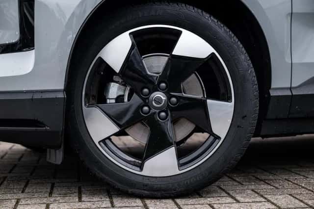Volvo EX30 (2024) thumbnail 28
