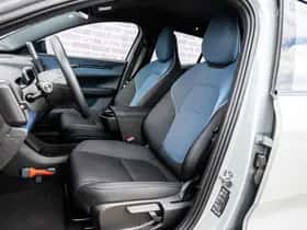 Volvo EX30 thumbnail 8