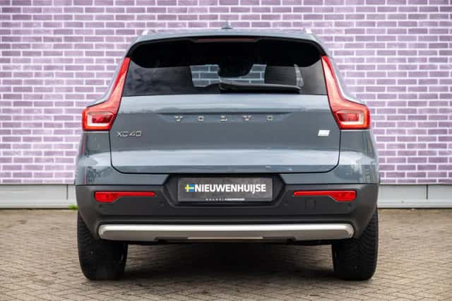 Volvo XC40 (2022) thumbnail 12