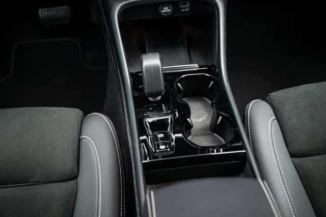 Volvo XC40 (2022) thumbnail 15