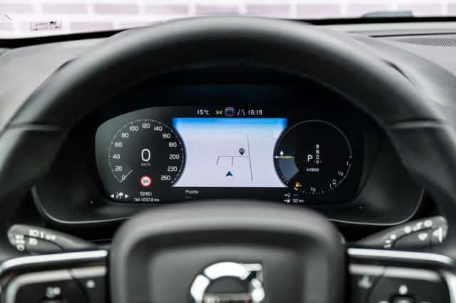 Volvo XC40 (2022) thumbnail 16