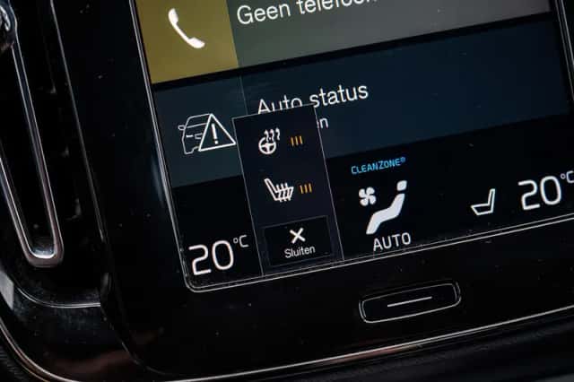 Volvo XC40 (2022) thumbnail 24