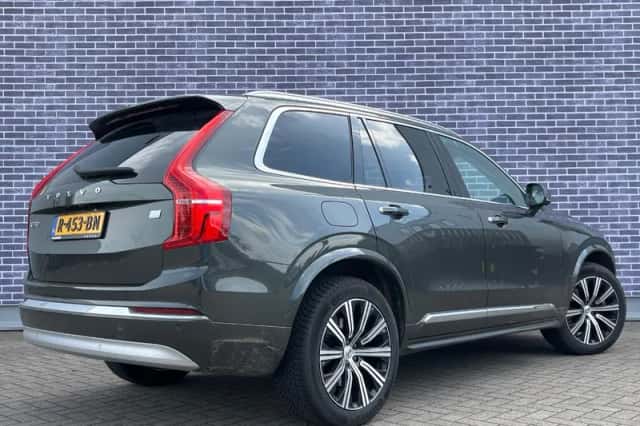 Volvo XC90 (2022) thumbnail 4