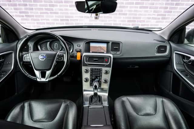 Volvo S60 (2017) thumbnail 7