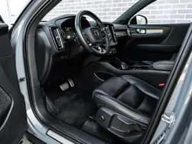 Volvo XC40 thumbnail 18