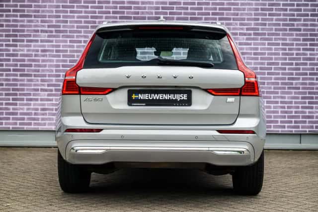 Volvo XC60 (2022) thumbnail 11