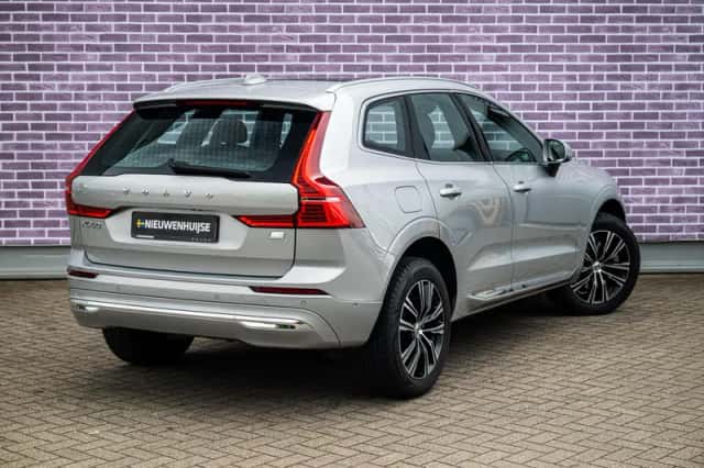 Volvo XC60 (2022) thumbnail 17