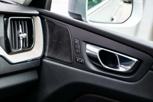 Volvo XC60 (2022) thumbnail 25