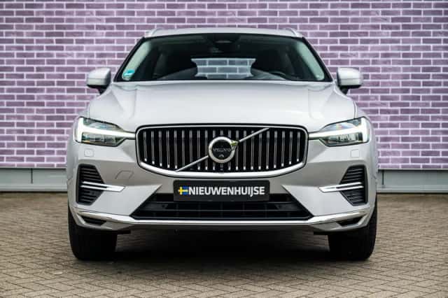 Volvo XC60 (2022) thumbnail 10