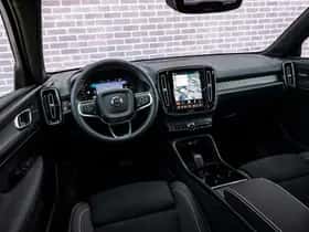 Volvo EX40 thumbnail 11