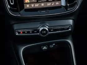 Volvo EX40 thumbnail 23