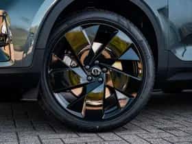 Volvo EX40 thumbnail 37