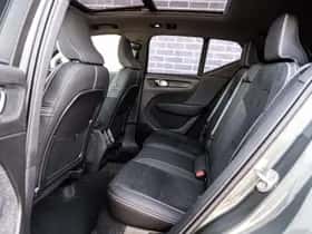 Volvo EX40 thumbnail 8