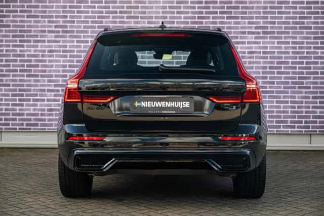 Volvo XC60 (2024) thumbnail 11