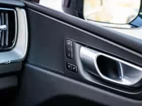 Volvo XC60 thumbnail 24