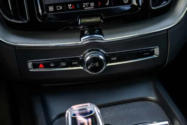Volvo XC60 (2024) thumbnail 25