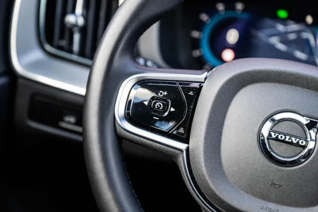 Volvo XC60 (2024) thumbnail 29