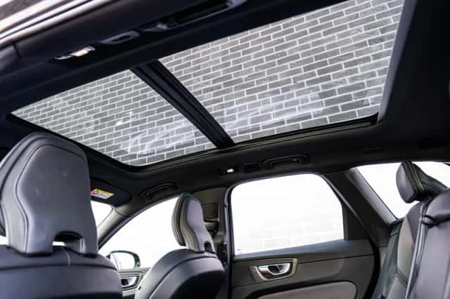 Volvo XC60 (2024) thumbnail 32
