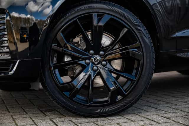 Volvo XC60 (2024) thumbnail 36