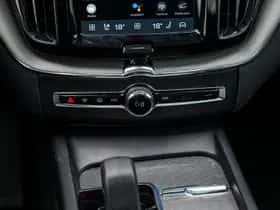 Volvo XC60 thumbnail 24